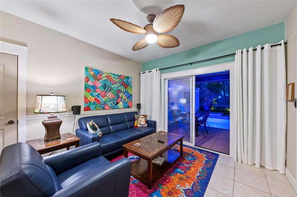 For Sale: $1,500,000 (6 beds, 4 baths, 3493 Square Feet)