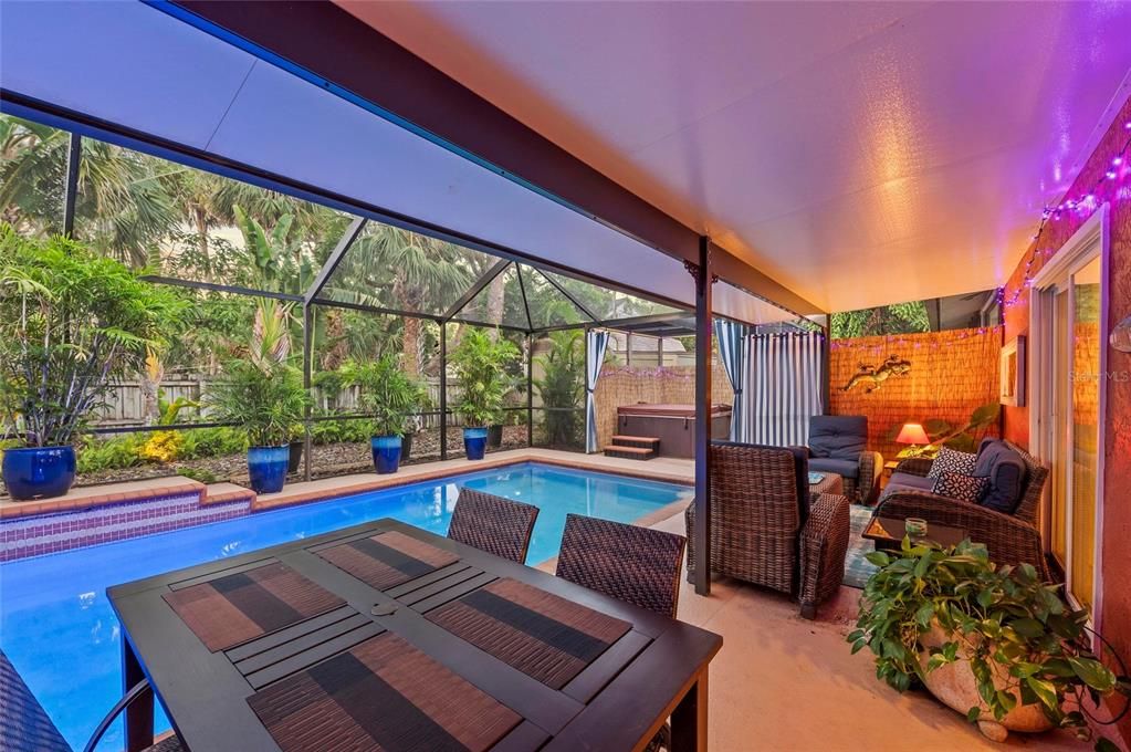 For Sale: $1,500,000 (6 beds, 4 baths, 3493 Square Feet)