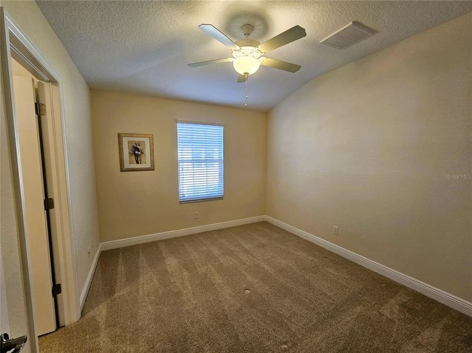 出租: $3,195 (3 贝兹, 2 浴室, 2200 平方英尺)