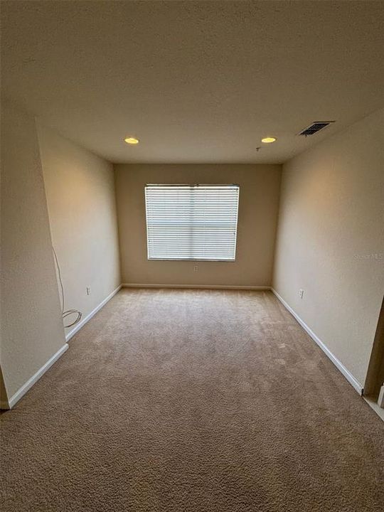 出租: $2,050 (3 贝兹, 2 浴室, 2163 平方英尺)