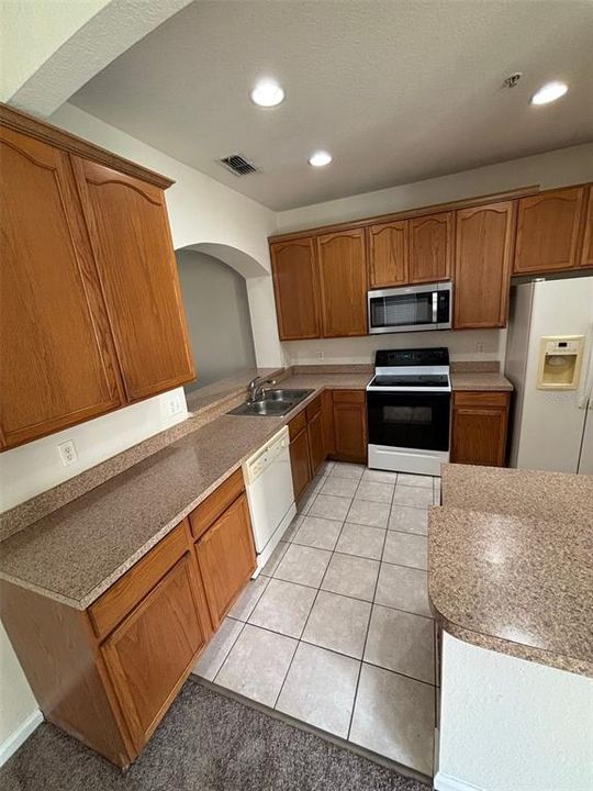 出租: $2,050 (3 贝兹, 2 浴室, 2163 平方英尺)