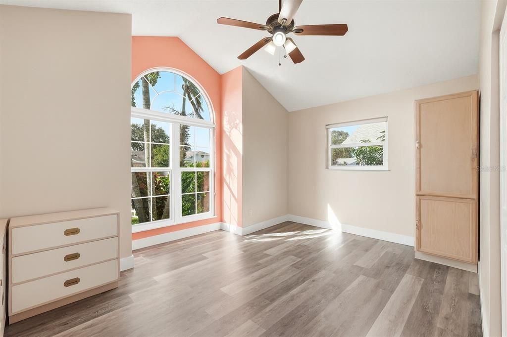 En Venta: $355,000 (3 camas, 2 baños, 1835 Pies cuadrados)