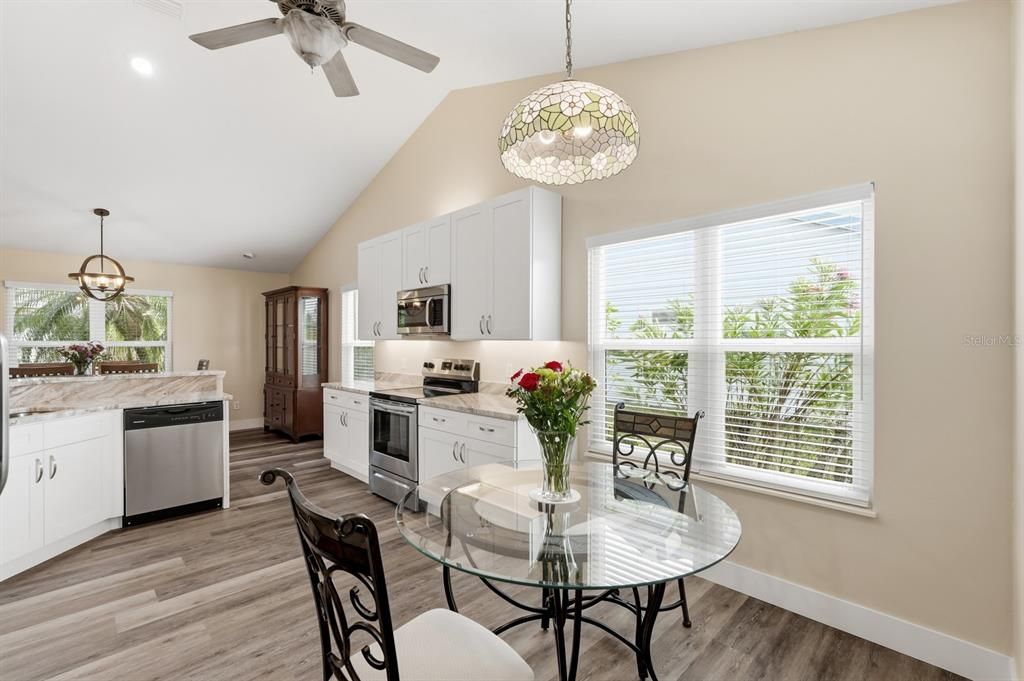 En Venta: $355,000 (3 camas, 2 baños, 1835 Pies cuadrados)