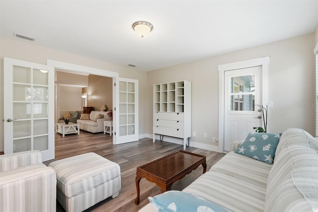 En Venta: $355,000 (3 camas, 2 baños, 1835 Pies cuadrados)