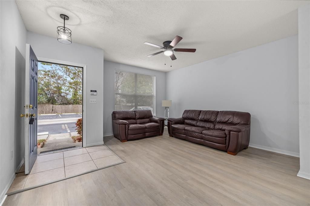 待售: $234,900 (3 贝兹, 2 浴室, 1506 平方英尺)