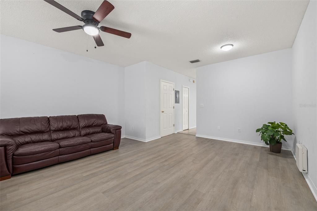 待售: $234,900 (3 贝兹, 2 浴室, 1506 平方英尺)