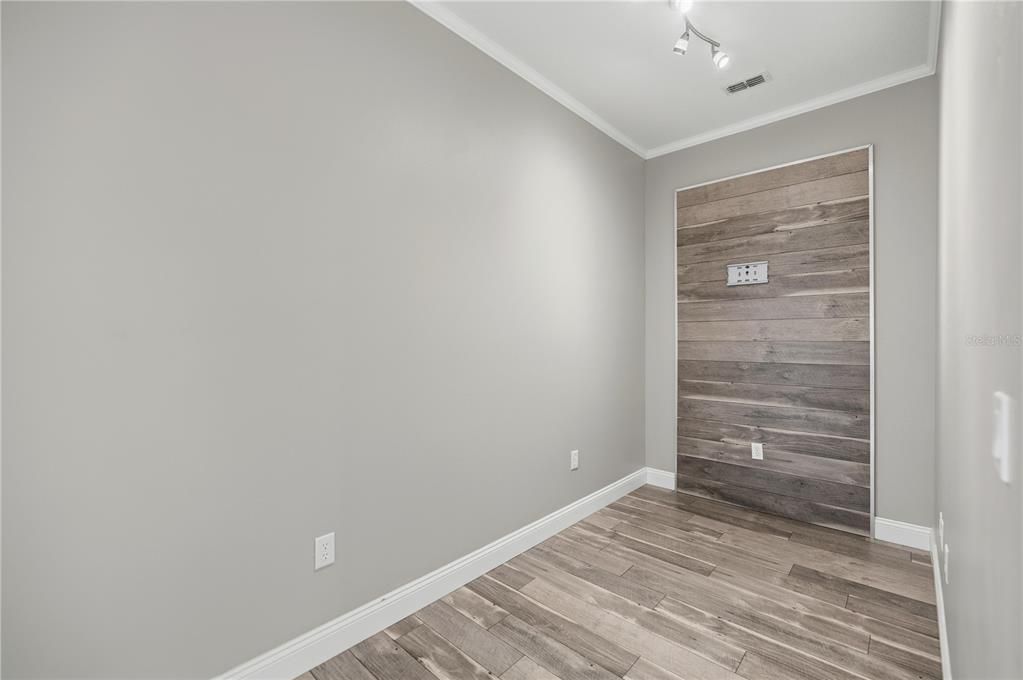 For Sale: $470,000 (3 beds, 2 baths, 2130 Square Feet)