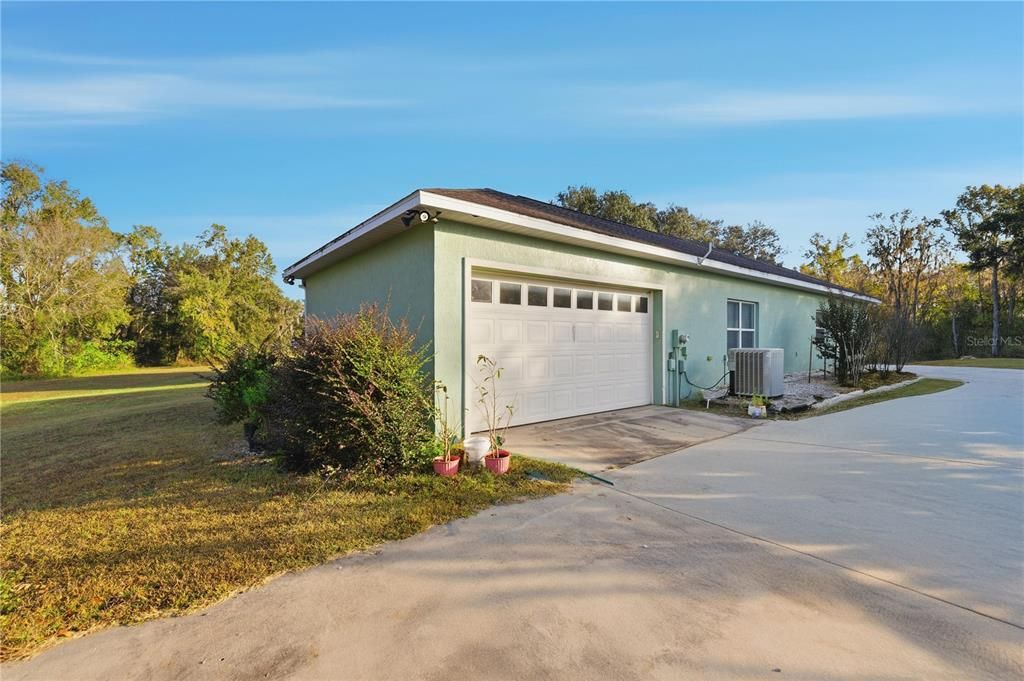 For Sale: $470,000 (3 beds, 2 baths, 2130 Square Feet)