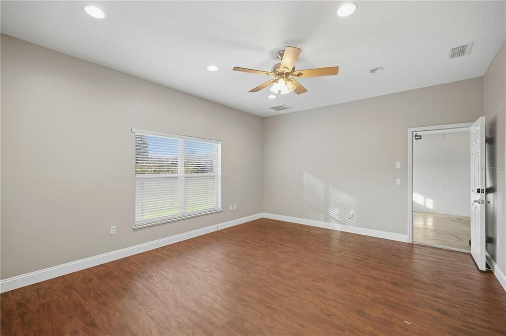 For Sale: $470,000 (3 beds, 2 baths, 2130 Square Feet)