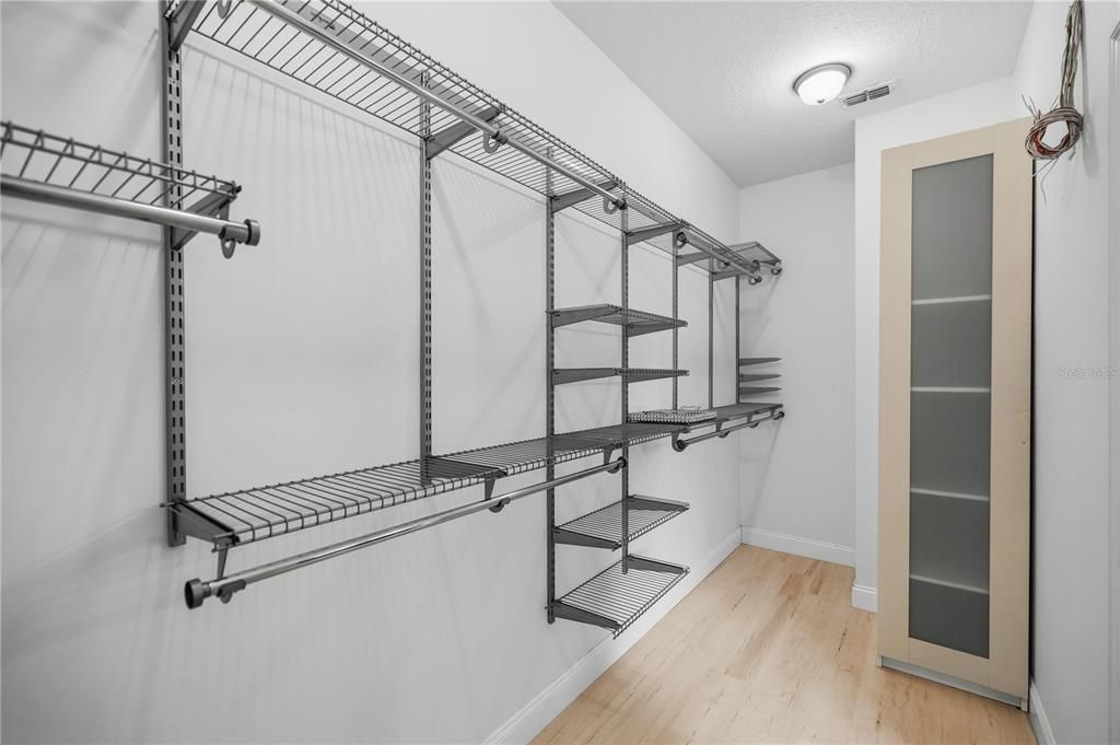 For Sale: $470,000 (3 beds, 2 baths, 2130 Square Feet)