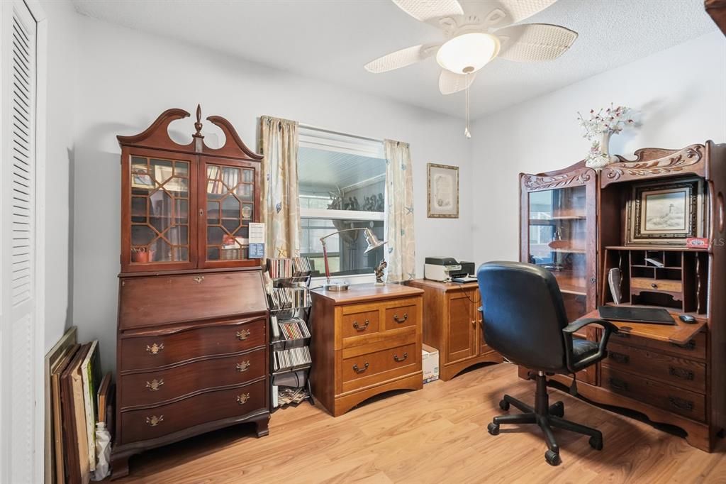 For Sale: $340,000 (3 beds, 2 baths, 1698 Square Feet)