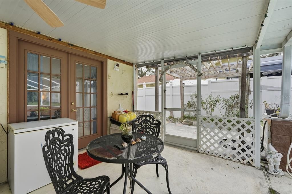 For Sale: $340,000 (3 beds, 2 baths, 1698 Square Feet)