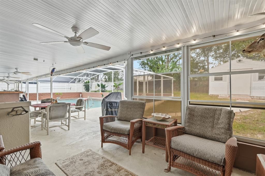 For Sale: $340,000 (3 beds, 2 baths, 1698 Square Feet)