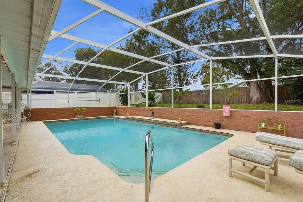 For Sale: $340,000 (3 beds, 2 baths, 1698 Square Feet)