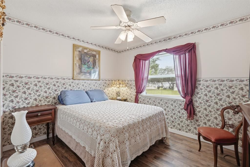 For Sale: $340,000 (3 beds, 2 baths, 1698 Square Feet)