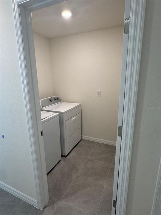 En Renta: $2,190 (4 camas, 2 baños, 1665 Pies cuadrados)