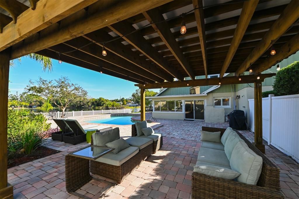 待售: $895,000 (4 贝兹, 2 浴室, 2954 平方英尺)