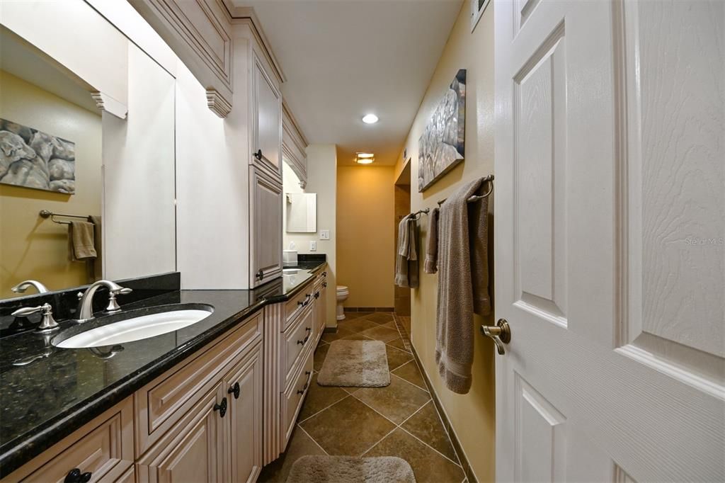 待售: $895,000 (4 贝兹, 2 浴室, 2954 平方英尺)