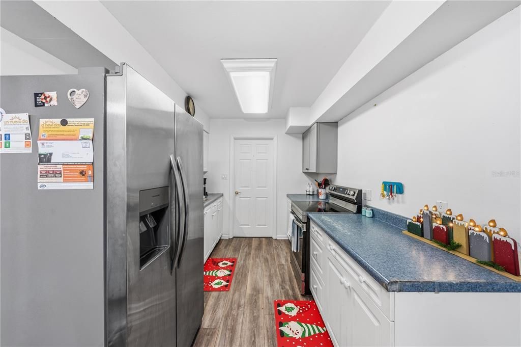 En Venta: $319,900 (4 camas, 2 baños, 1470 Pies cuadrados)