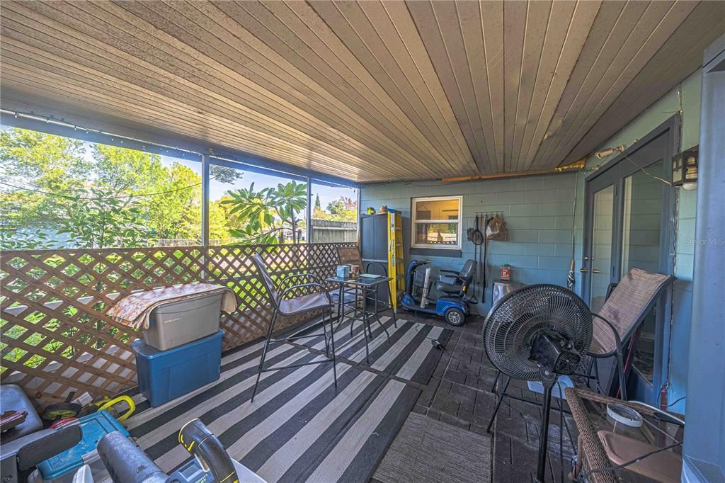 En Venta: $319,900 (4 camas, 2 baños, 1470 Pies cuadrados)