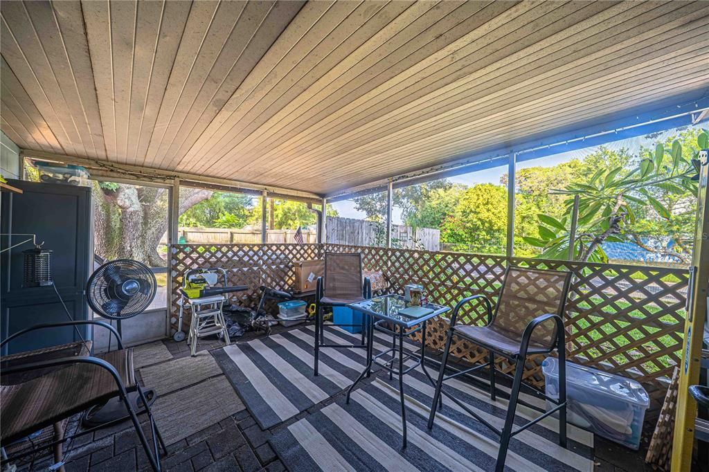 En Venta: $319,900 (4 camas, 2 baños, 1470 Pies cuadrados)