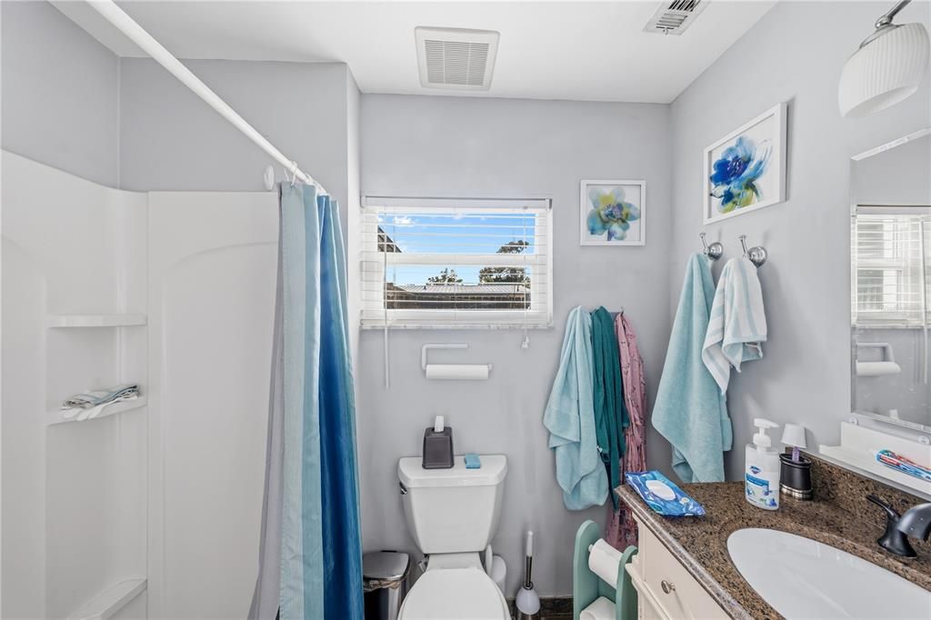 En Venta: $319,900 (4 camas, 2 baños, 1470 Pies cuadrados)