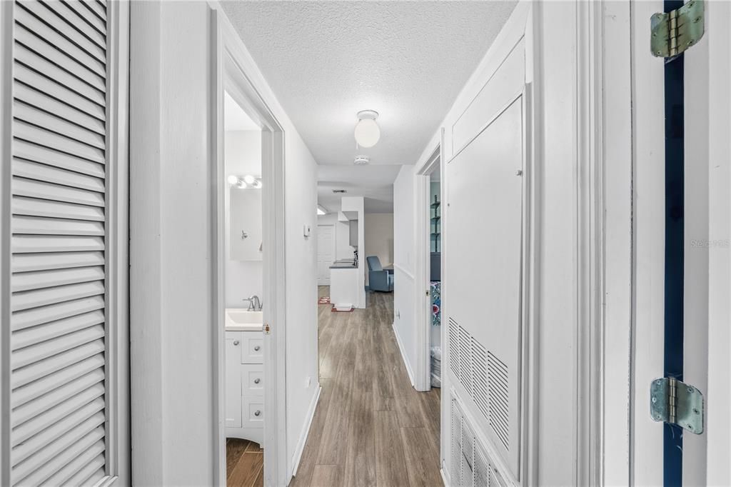 En Venta: $319,900 (4 camas, 2 baños, 1470 Pies cuadrados)