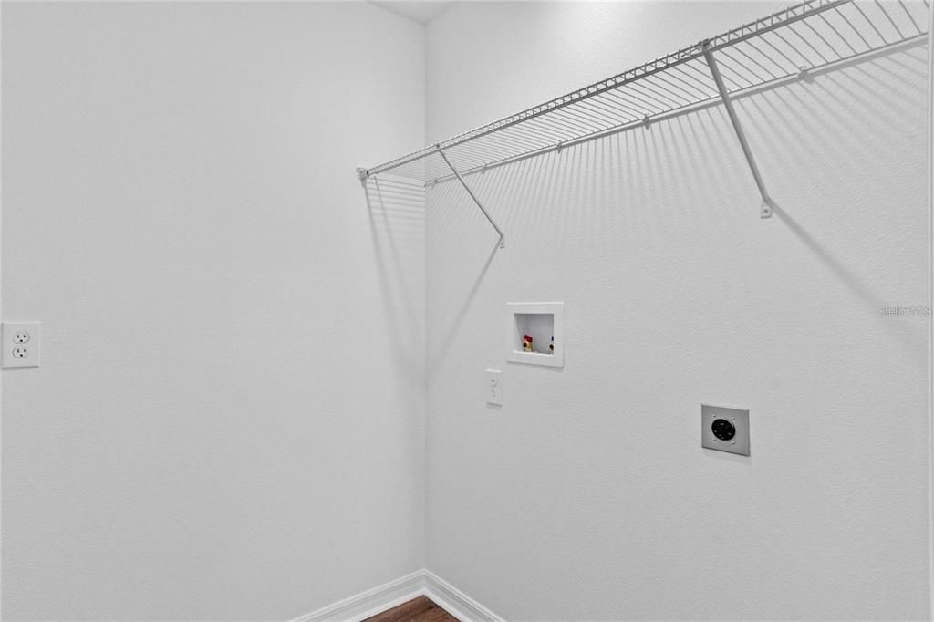 В аренду: $2,300 (3 спален, 2 ванн, 2160 Квадратных фут)