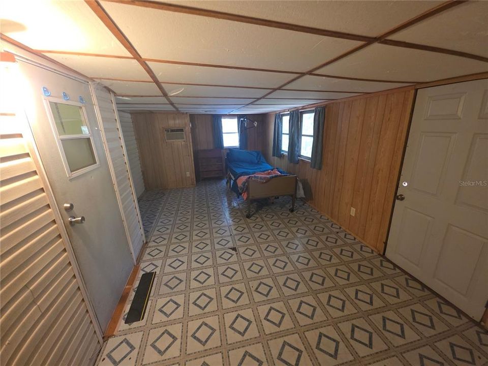 待售: $269,000 (3 贝兹, 2 浴室, 1839 平方英尺)