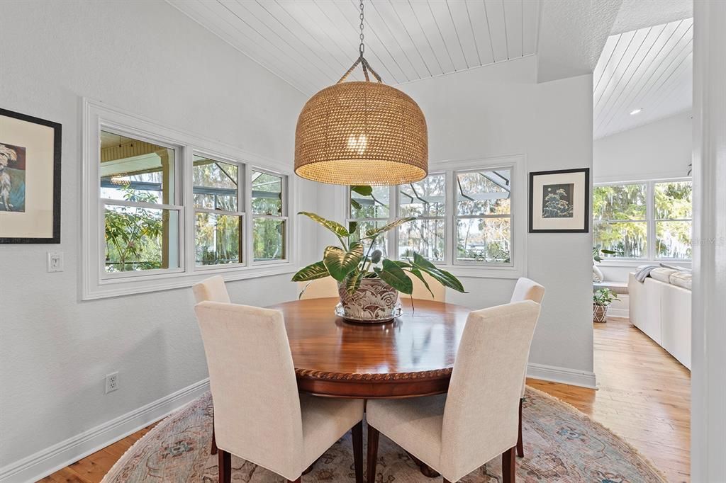 For Sale: $2,500,000 (4 beds, 3 baths, 3664 Square Feet)