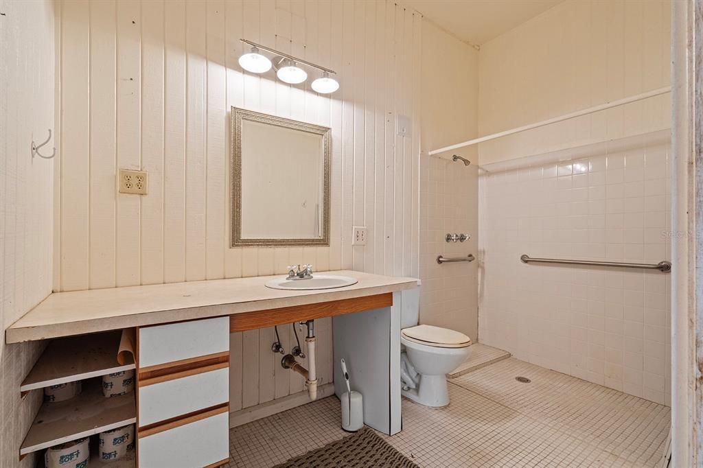 For Sale: $2,500,000 (4 beds, 3 baths, 3664 Square Feet)