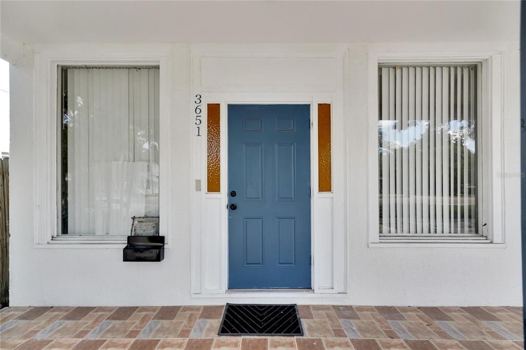 For Sale: $550,000 (4 beds, 0 baths, 1901 Square Feet)