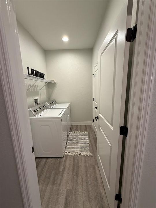 В аренду: $1,800 (2 спален, 2 ванн, 1297 Квадратных фут)