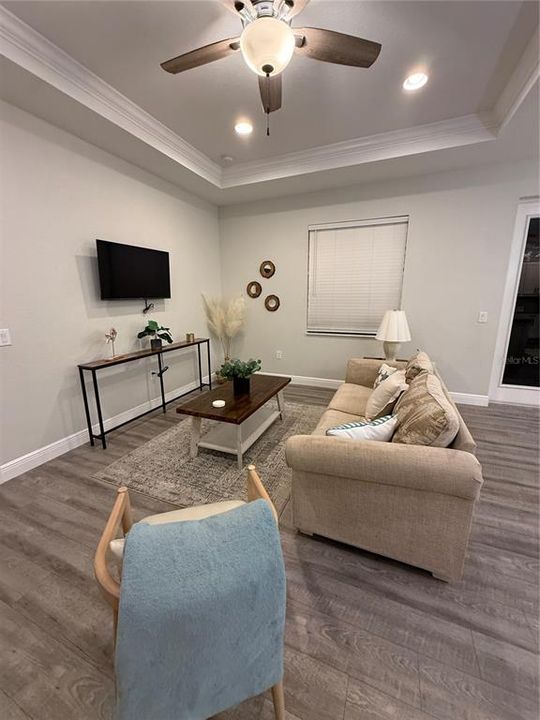 В аренду: $1,800 (2 спален, 2 ванн, 1297 Квадратных фут)