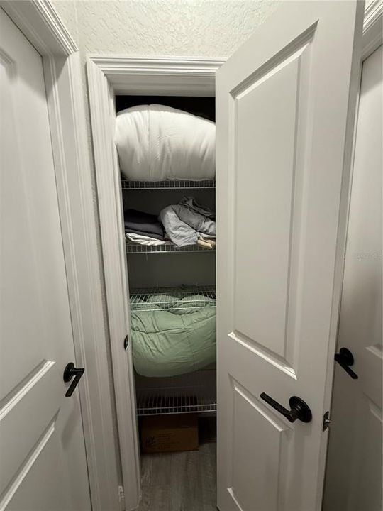 В аренду: $1,800 (2 спален, 2 ванн, 1297 Квадратных фут)