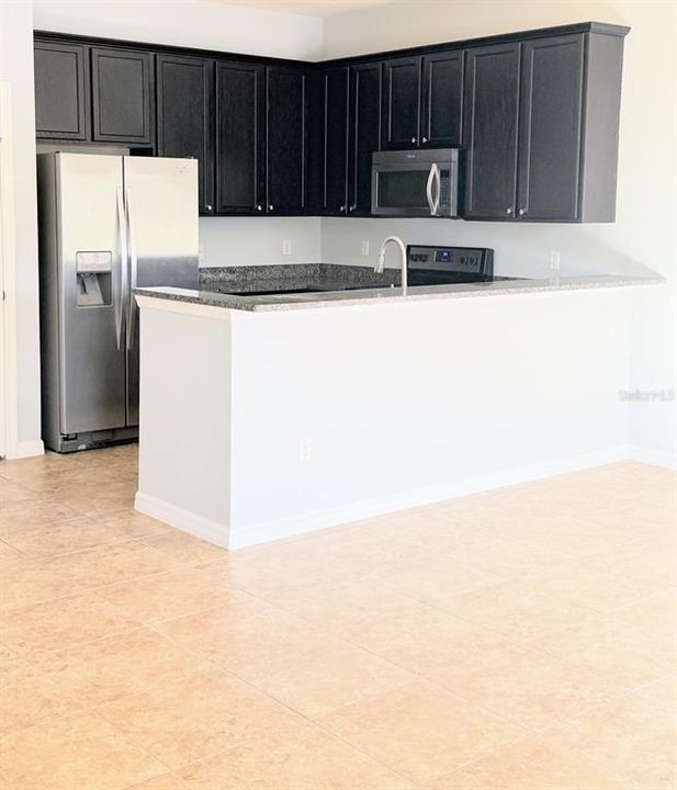 出租: $2,300 (3 贝兹, 2 浴室, 1369 平方英尺)