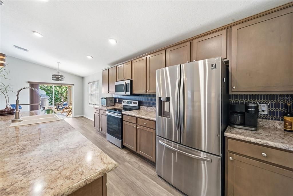 待售: $315,000 (4 贝兹, 2 浴室, 1819 平方英尺)