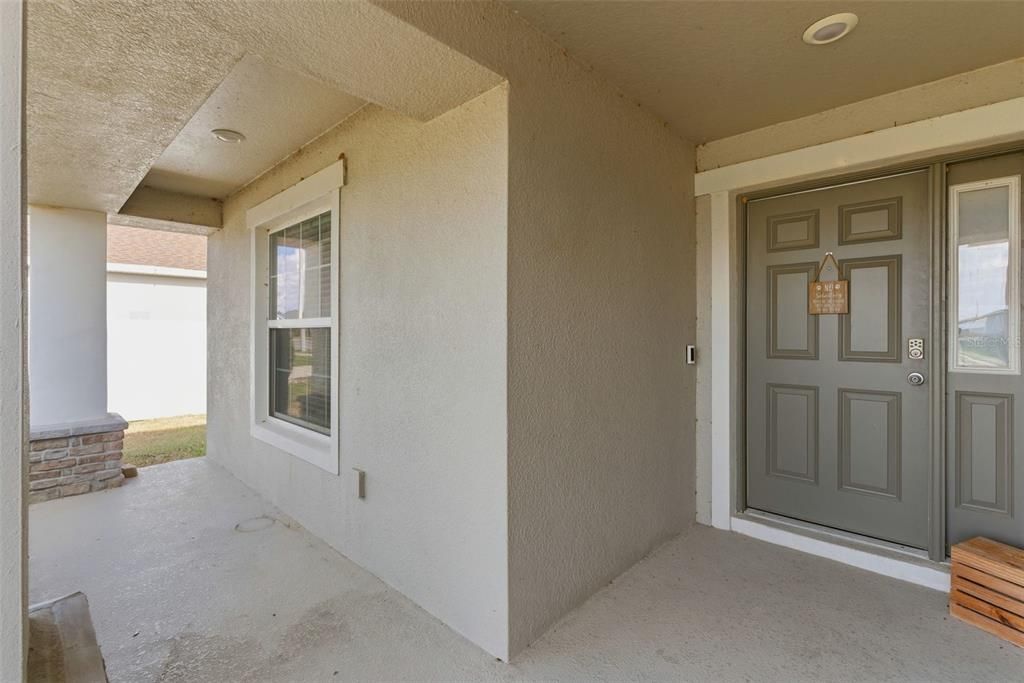 待售: $315,000 (4 贝兹, 2 浴室, 1819 平方英尺)