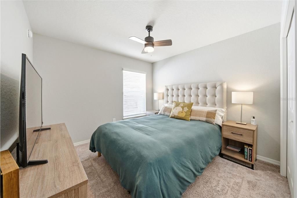 待售: $315,000 (4 贝兹, 2 浴室, 1819 平方英尺)