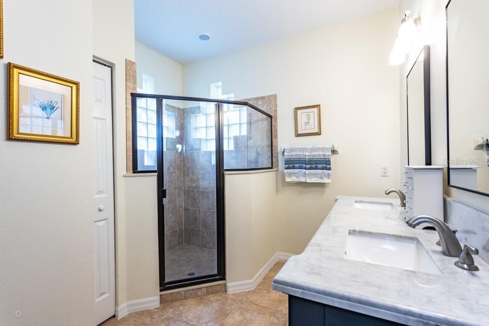 For Sale: $419,000 (2 beds, 2 baths, 1619 Square Feet)