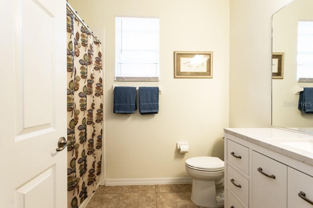 For Sale: $419,000 (2 beds, 2 baths, 1619 Square Feet)