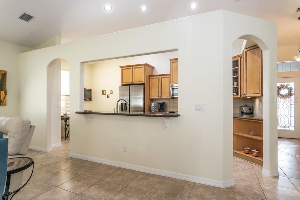 For Sale: $419,000 (2 beds, 2 baths, 1619 Square Feet)