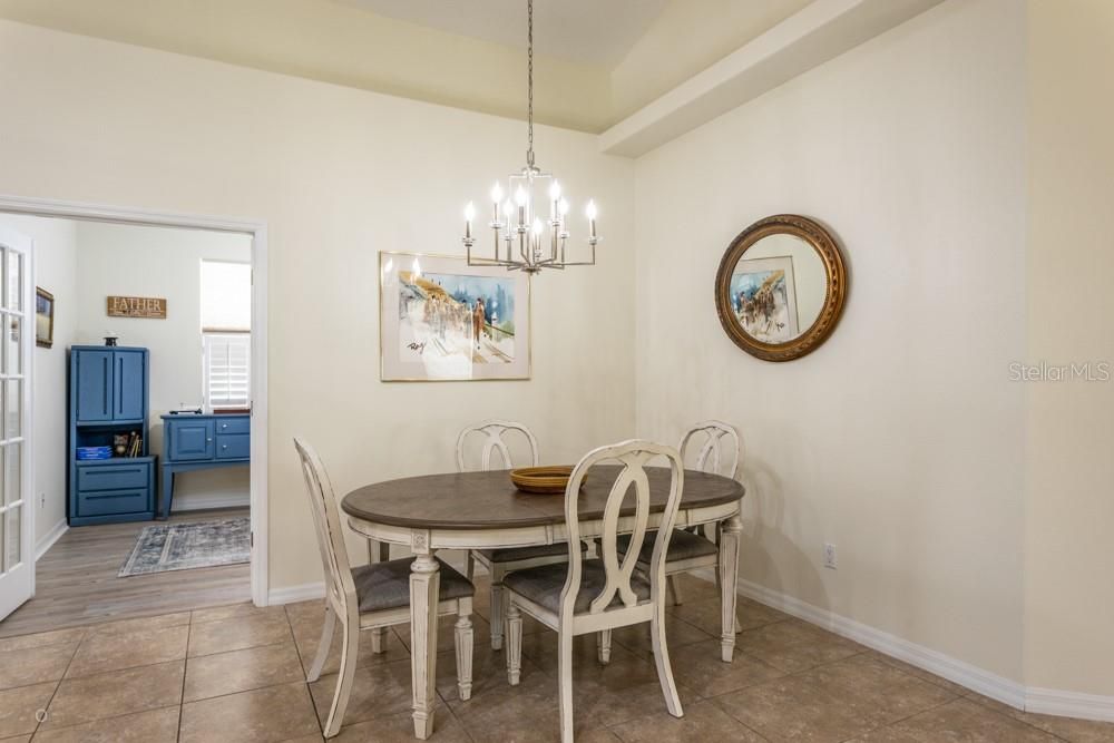 For Sale: $419,000 (2 beds, 2 baths, 1619 Square Feet)