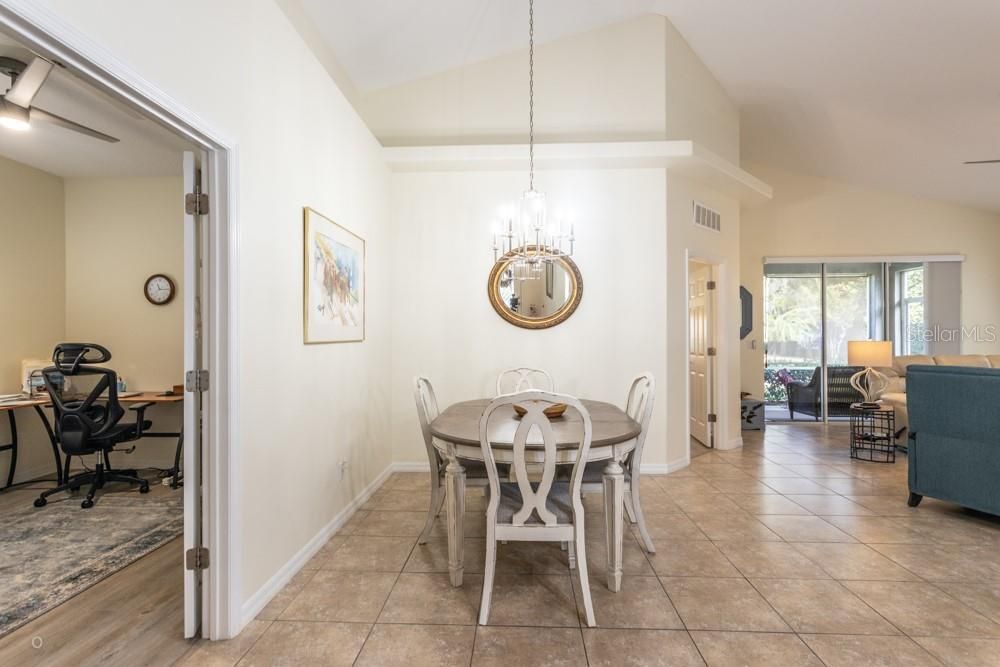 For Sale: $419,000 (2 beds, 2 baths, 1619 Square Feet)