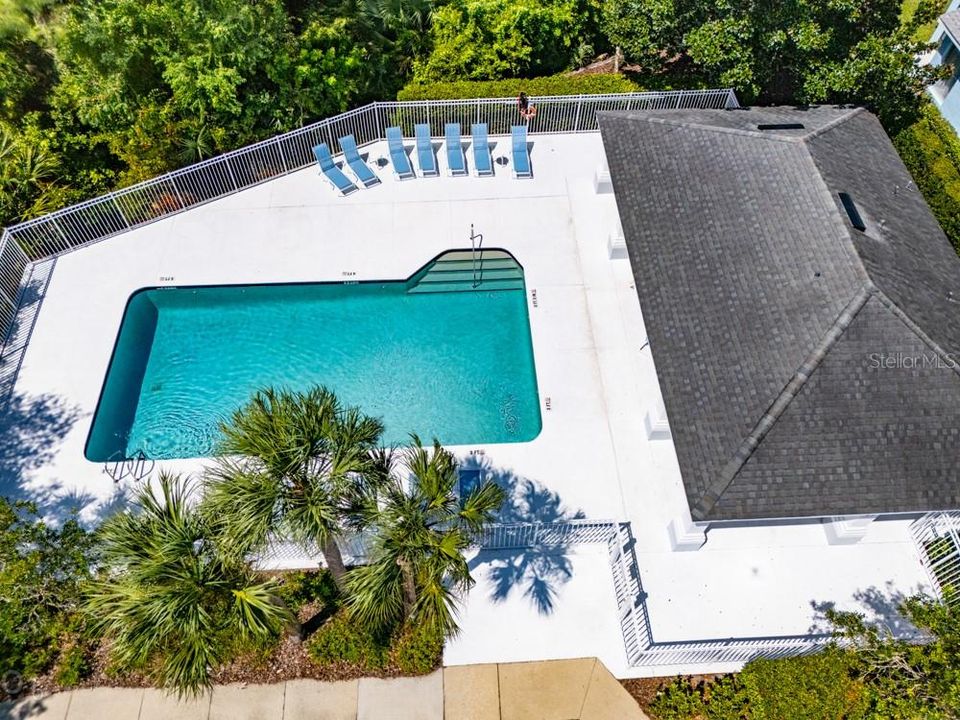 For Sale: $419,000 (2 beds, 2 baths, 1619 Square Feet)