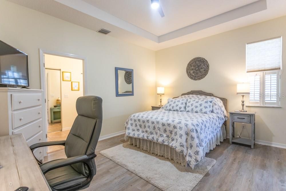 For Sale: $419,000 (2 beds, 2 baths, 1619 Square Feet)