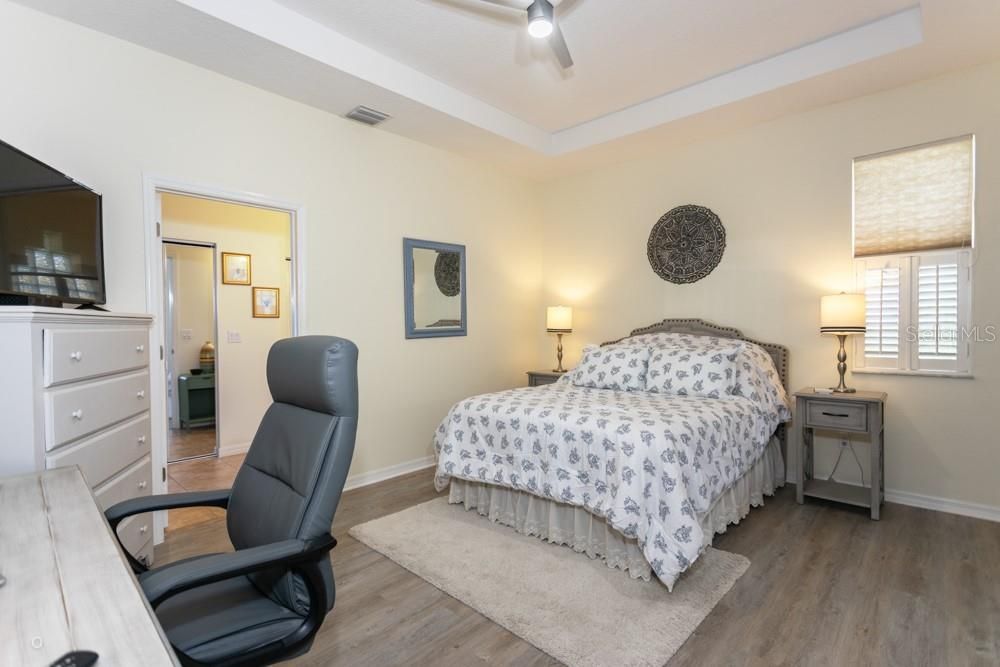 For Sale: $419,000 (2 beds, 2 baths, 1619 Square Feet)