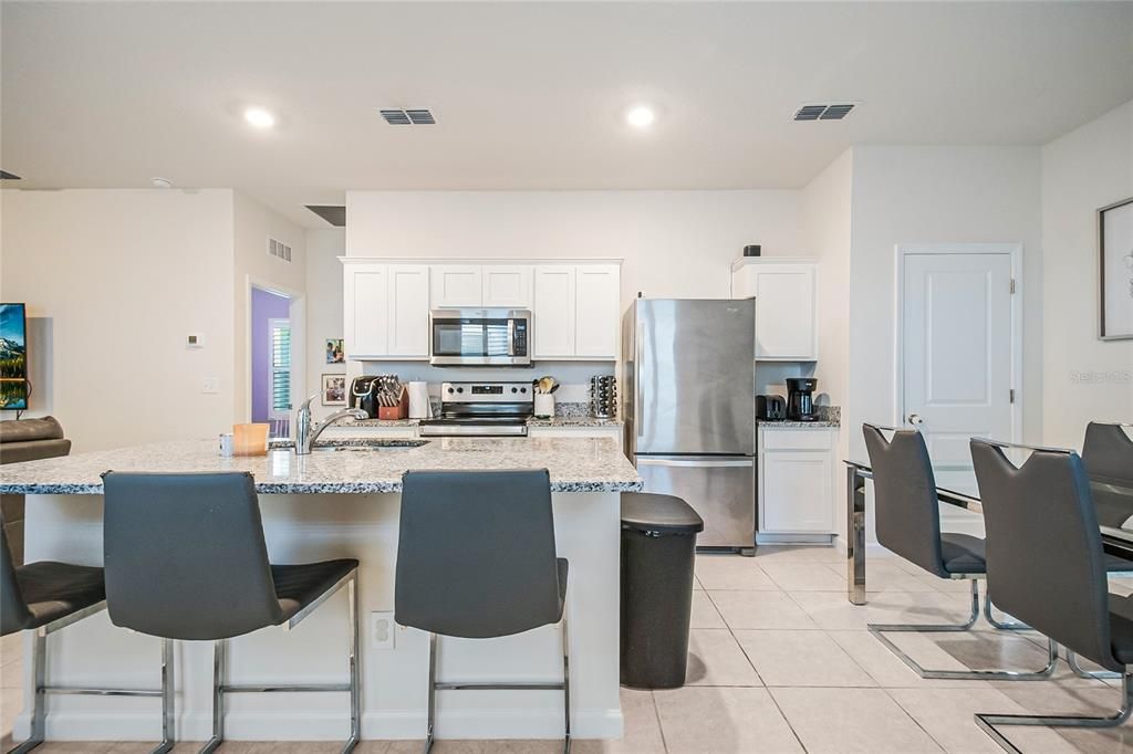 En Venta: $325,000 (3 camas, 2 baños, 1412 Pies cuadrados)