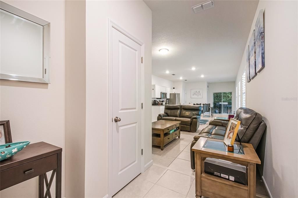 En Venta: $325,000 (3 camas, 2 baños, 1412 Pies cuadrados)