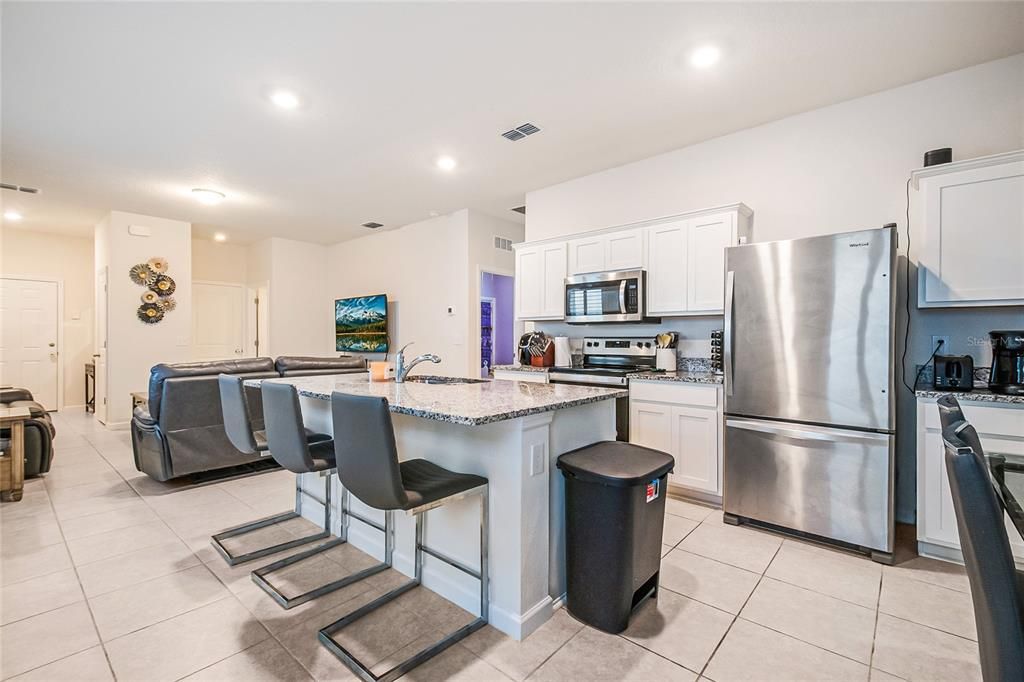 En Venta: $325,000 (3 camas, 2 baños, 1412 Pies cuadrados)